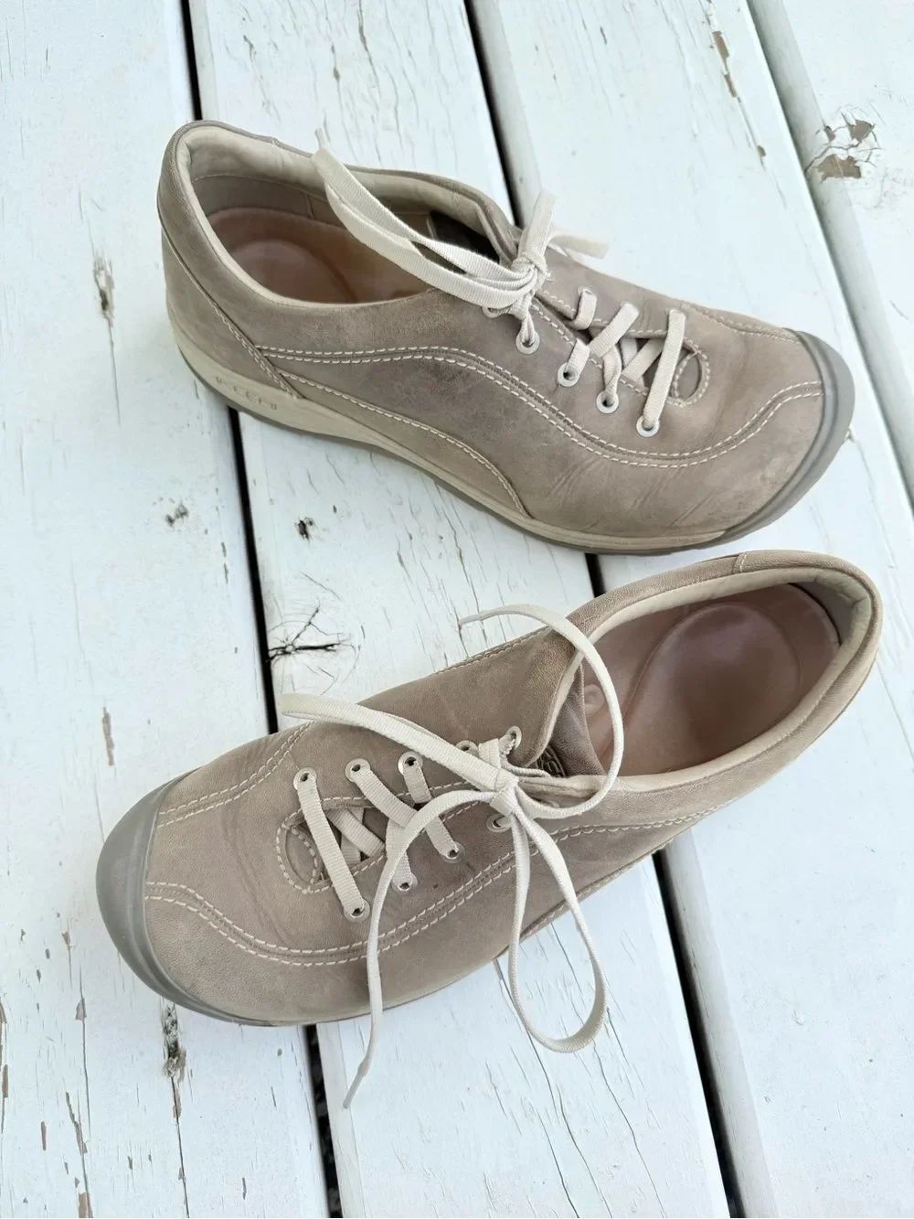 Keen PRESIDIO II Taupe Leather Cream Cushioned Performance Activewear Shoes